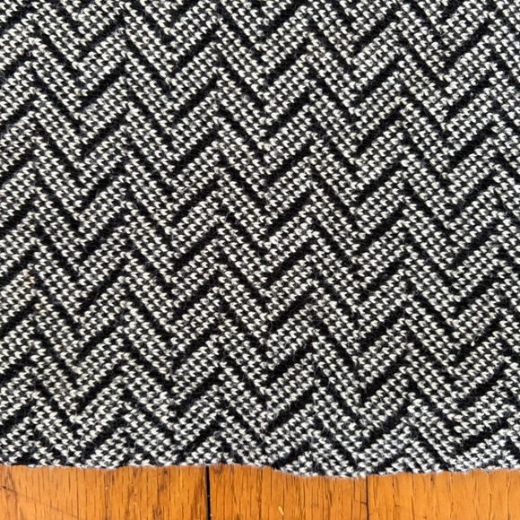 Amour Vert Jilene Crewneck Sweater - Picture 6 of 8